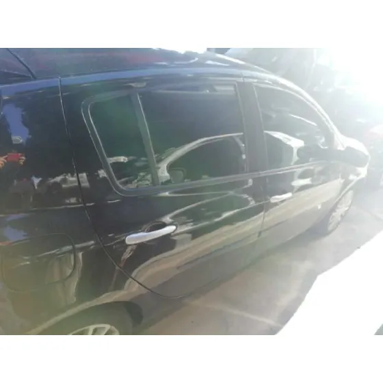 RENAULT CLIO III '2005 1.5 DCI DIESEL CAT (K9K-830) NEGRO
