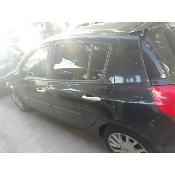 RENAULT CLIO III '2005 1.5 DCI DIESEL CAT (K9K-830) NEGRO