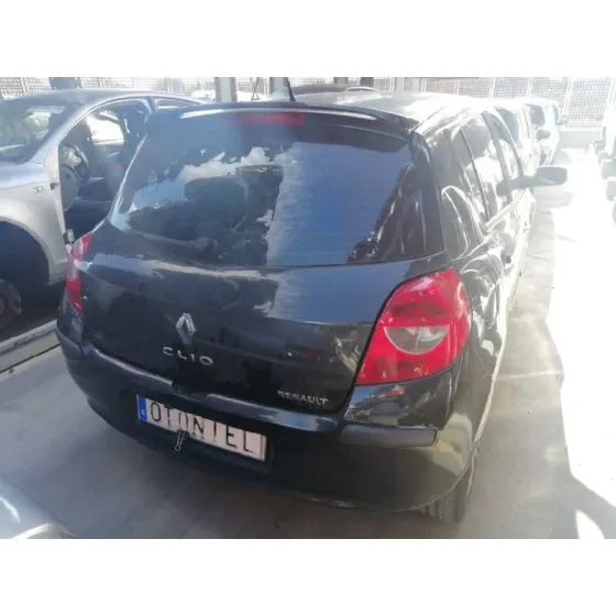 RENAULT CLIO III '2005 1.5 DCI DIESEL CAT (K9K-830) NEGRO