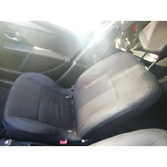 RENAULT CLIO III '2005 1.5 DCI DIESEL CAT (K9K-830) NEGRO