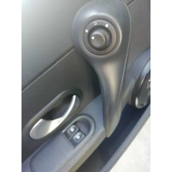 RENAULT CLIO III '2005 1.5 DCI DIESEL CAT (K9K-830) NEGRO