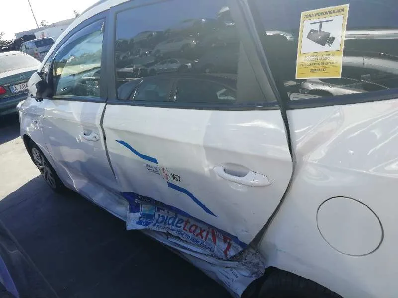 KIA CARENS ( ) '2016 BASIC BLANCO
