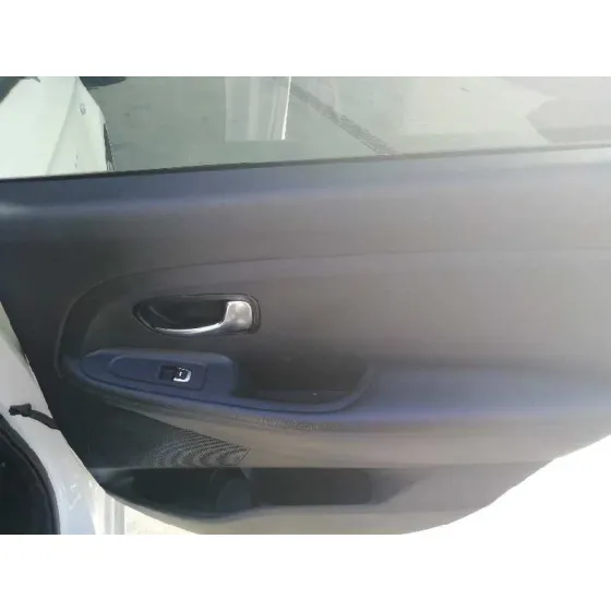 KIA CARENS ( ) '2016 BASIC BLANCO