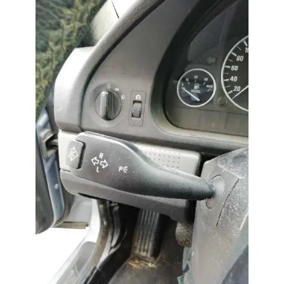 BMW SERIE 5 BERLINA (E39) '2002 2.5 24V TURBODIESEL CAT GRIS AZULADO