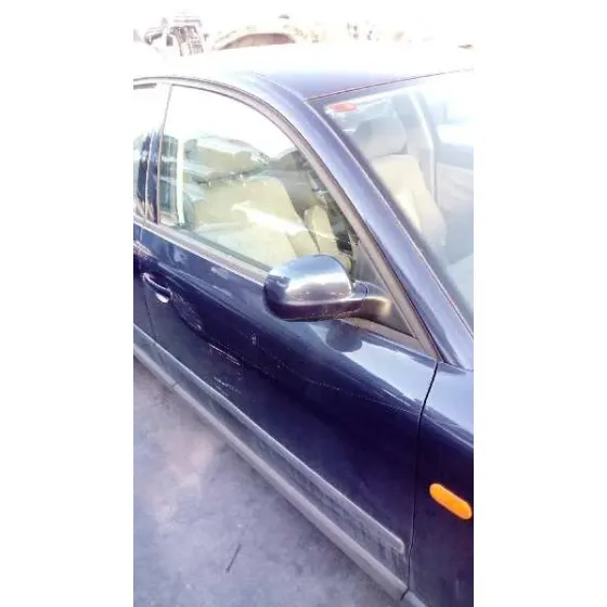 VOLKSWAGEN PASSAT BERLINA (3B2) '1997 COMFORTLINE AZUL