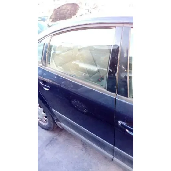 VOLKSWAGEN PASSAT BERLINA (3B2) '1997 COMFORTLINE AZUL
