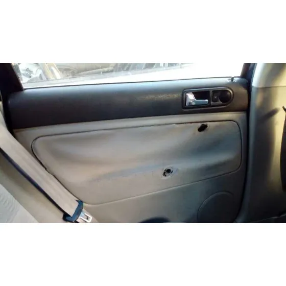 VOLKSWAGEN PASSAT BERLINA (3B2) '1997 COMFORTLINE AZUL