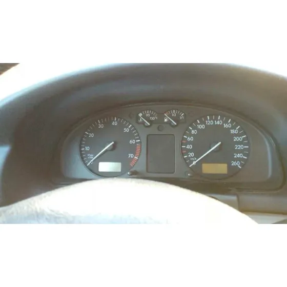 VOLKSWAGEN PASSAT BERLINA (3B2) '1997 COMFORTLINE AZUL