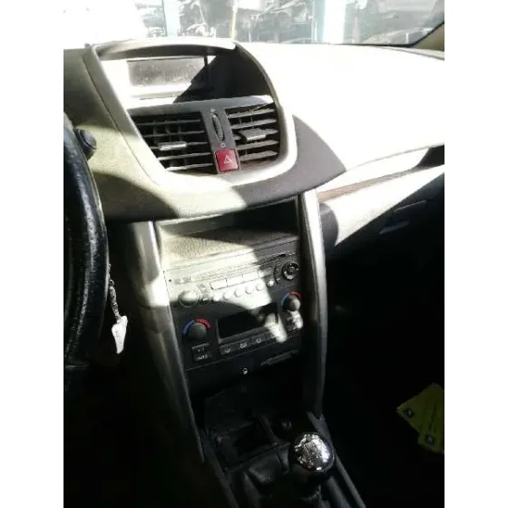 PEUGEOT 207 '2008 XS BLANCO
