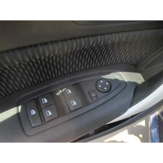 BMW SERIE 1 LIM. 5-TRG. (F20) '2016 116D AZUL METALIZADO