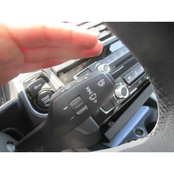 BMW SERIE 1 LIM. 5-TRG. (F20) '2016 116D AZUL METALIZADO