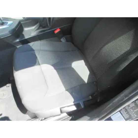 BMW SERIE 1 LIM. 5-TRG. (F20) '2016 116D AZUL METALIZADO