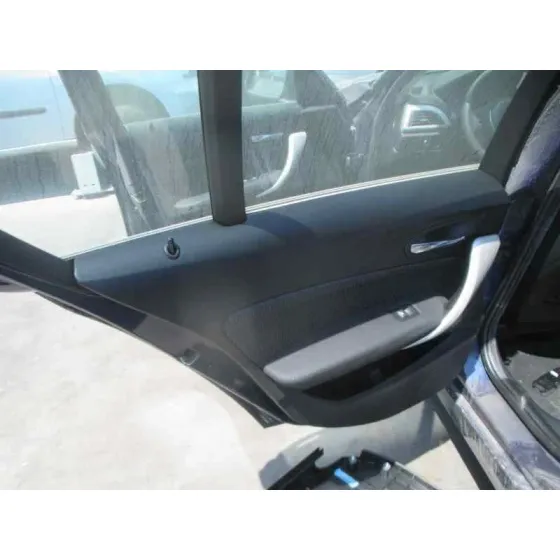 BMW SERIE 1 LIM. 5-TRG. (F20) '2016 116D AZUL METALIZADO