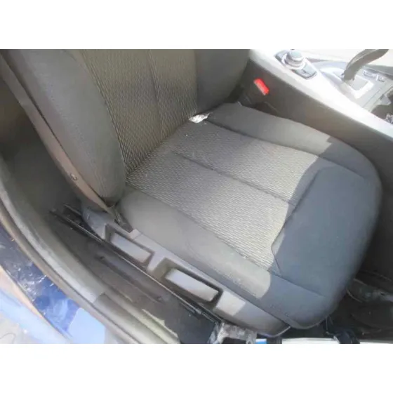 BMW SERIE 1 LIM. 5-TRG. (F20) '2016 116D AZUL METALIZADO
