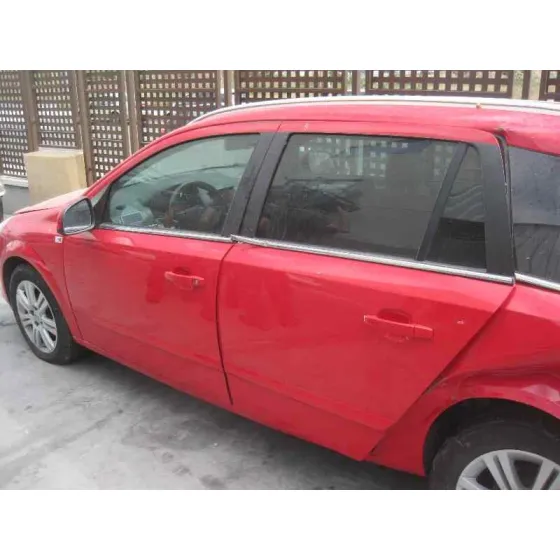 OPEL ASTRA H CARAVAN '2010 COSMO ROJO
