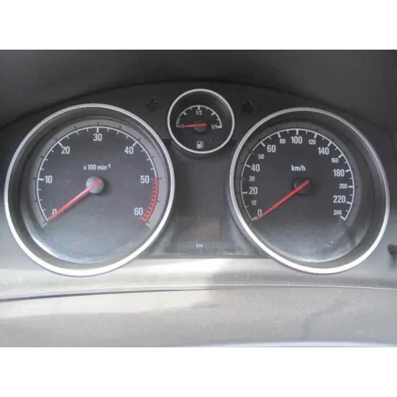 OPEL ASTRA H CARAVAN '2010 COSMO ROJO
