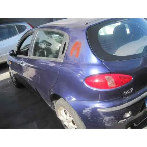 ALFA ROMEO 147 (190) '2002 1.6 T.SPARK ECO DISTINCTIVE MORADO