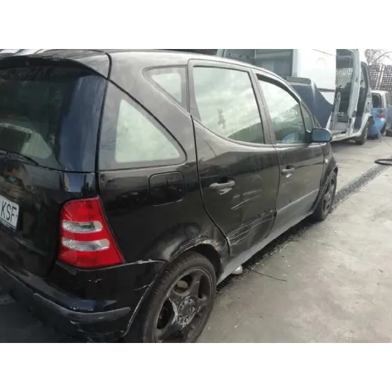MERCEDES CLASE A (W168) '2000 1.9 CAT NEGRO