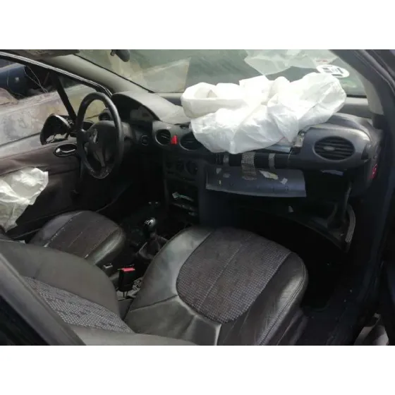 MERCEDES CLASE A (W168) '2000 1.9 CAT NEGRO