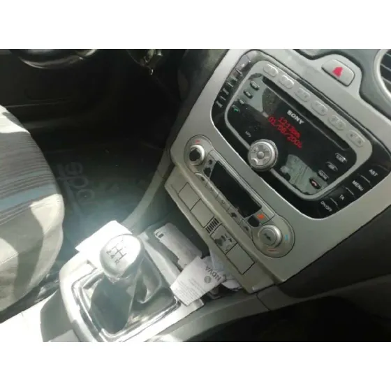 FORD FOCUS BERLINA (CAP) '2008 AMBIENTE (D) AZUL