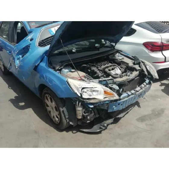 FORD FOCUS BERLINA (CAP) '2008 AMBIENTE (D) AZUL