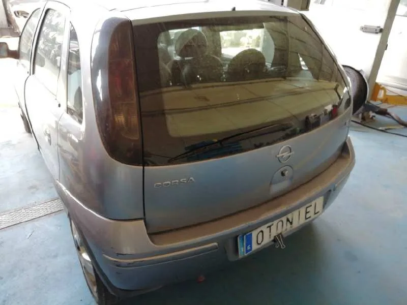 OPEL CORSA C OPEL CORSA C '2004 SRI 2000