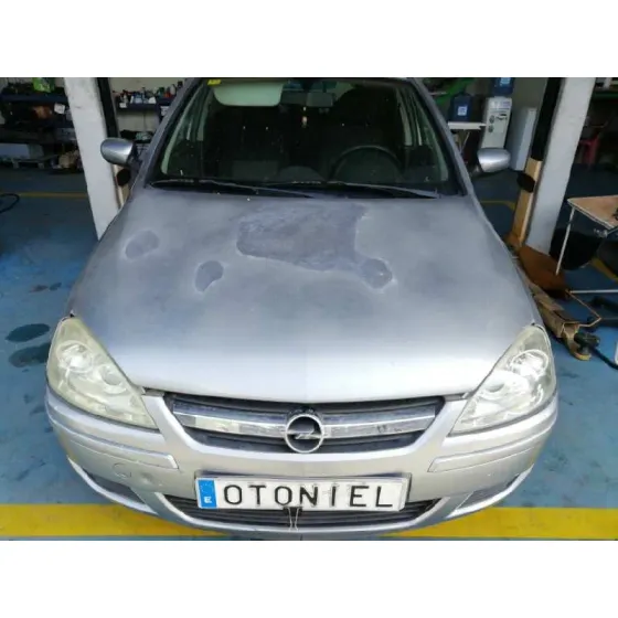OPEL CORSA C '2004 SRI