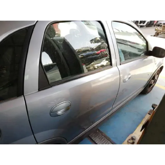OPEL CORSA C '2004 SRI