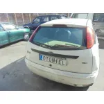 FORD FOCUS BERLINA (CAK) '2004 GHIA BLANCO
