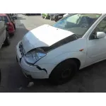 FORD FOCUS BERLINA (CAK) '2004 GHIA BLANCO