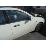 FORD FOCUS BERLINA (CAK) '2004 GHIA BLANCO
