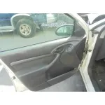 FORD FOCUS BERLINA (CAK) '2004 GHIA BLANCO