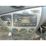 FORD FOCUS BERLINA (CAK) '2004 GHIA BLANCO
