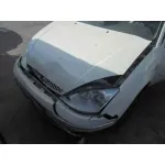 FORD FOCUS BERLINA (CAK) '2004 GHIA BLANCO