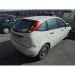 FORD FOCUS BERLINA (CAK) '2004 GHIA BLANCO