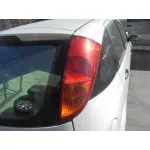 FORD FOCUS BERLINA (CAK) '2004 GHIA BLANCO