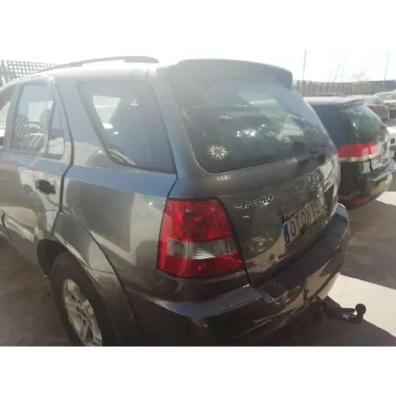 KIA SORENTO '2004 2.5 CRDI CAT GRIS