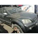 KIA SORENTO '2004 2.5 CRDI CAT GRIS