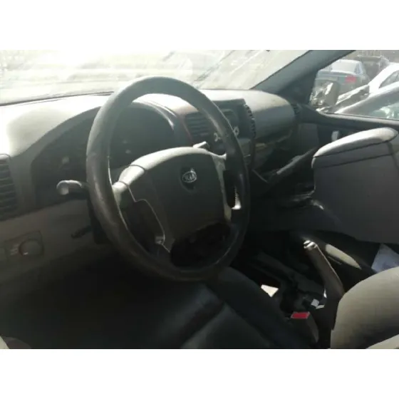 KIA SORENTO '2004 2.5 CRDI CAT GRIS