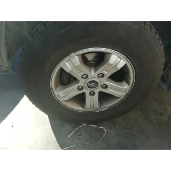 KIA SORENTO '2004 2.5 CRDI CAT GRIS