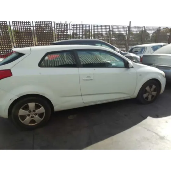 KIA PRO_CEE'D '2011 DRIVE BLANCO