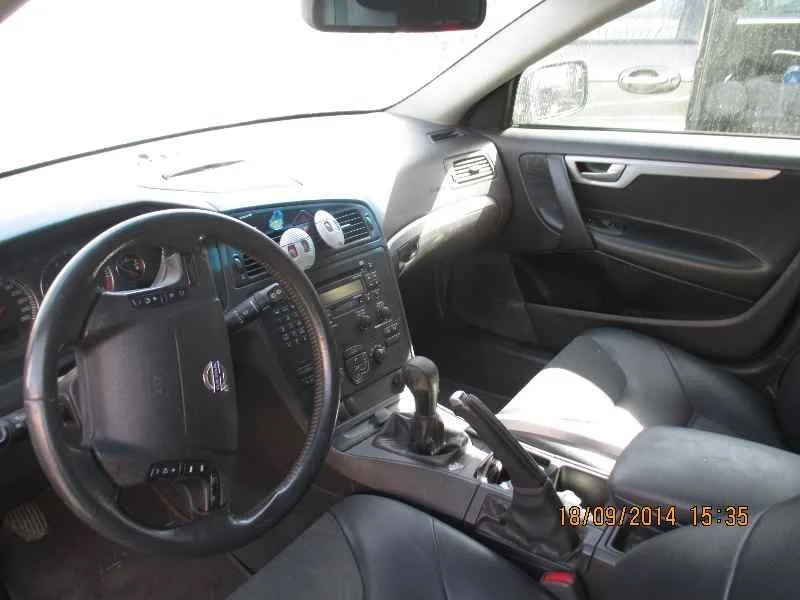 VOLVO XC70 VOLVO XC70 '2004 2.4 DIESEL CAT PLATA 2000