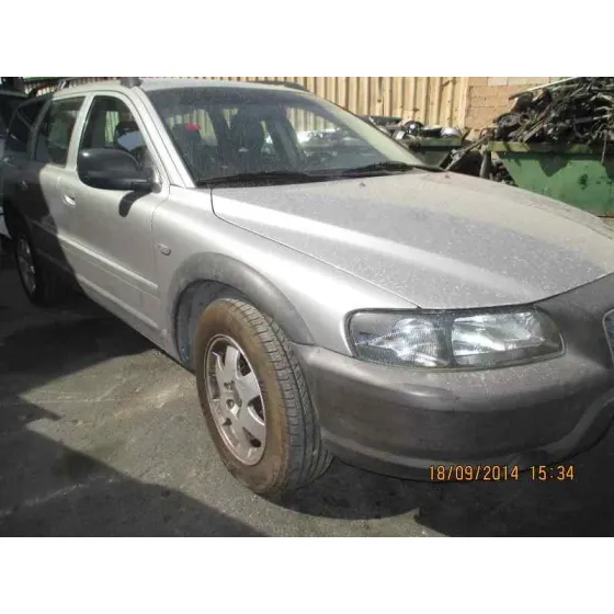 VOLVO XC70 '2004 2.4 DIESEL CAT PLATA