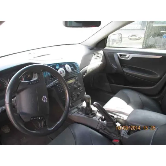 VOLVO XC70 '2004 2.4 DIESEL CAT PLATA