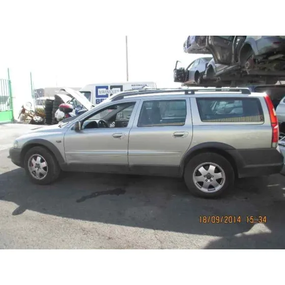 VOLVO XC70 '2004 2.4 DIESEL CAT PLATA