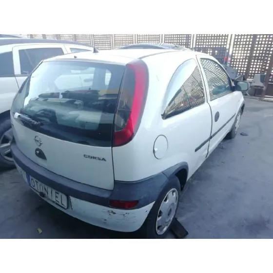 OPEL CORSA C '2001 CLUB BLANCO