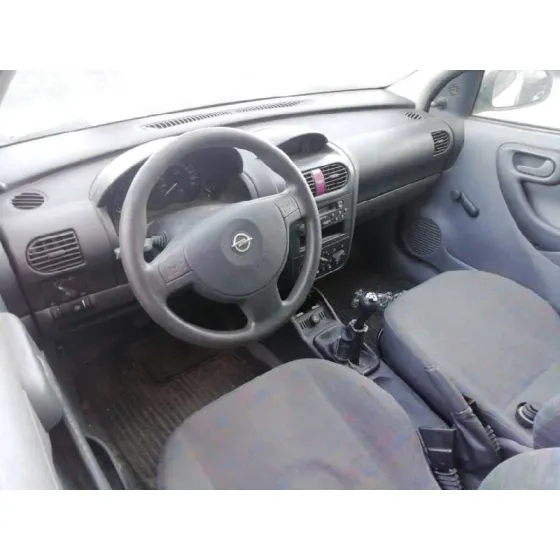 OPEL CORSA C '2001 CLUB BLANCO