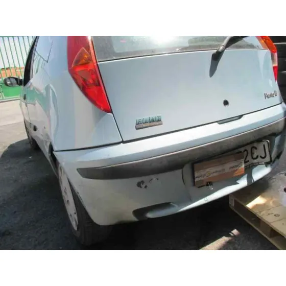 FIAT PUNTO BERLINA (188) 2002 1.9 D (I) AZUL