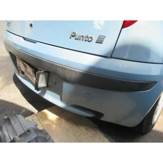 FIAT PUNTO BERLINA (188) 2002 1.9 D (I) AZUL