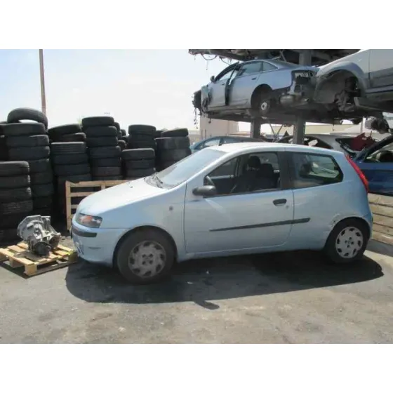 FIAT PUNTO BERLINA (188) 2002 1.9 D (I) AZUL